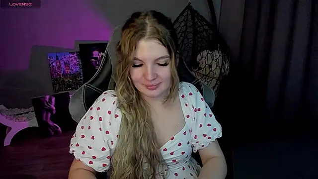 Snapshot of lily_williamss chatting on 01.17.25 lily williamss online show from 01.17.25