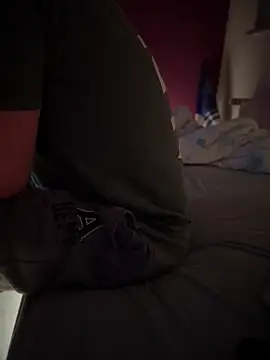 Snapshot of Bennyben8604 chatting on 12.20.24 Bennyben8604 online show from 12.20.24