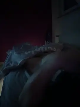 Snapshot of Bennyben8604 chatting on 01.28.25 Bennyben8604 online show from 01.28.25