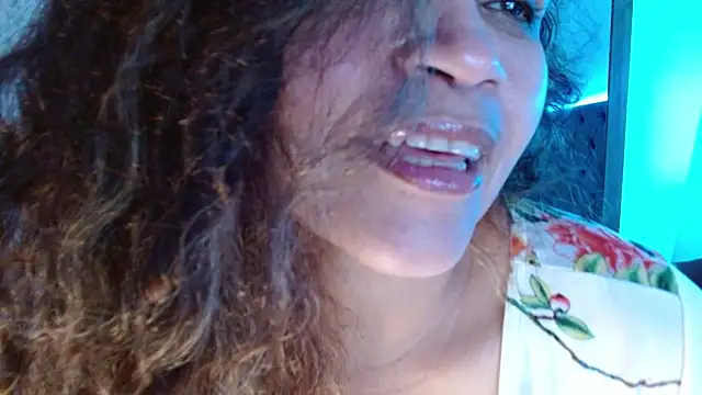 Alma Sexyy online show from 02.24.25