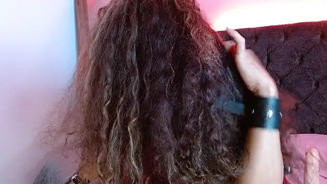 Alma Sexyy online show from 02.28.25