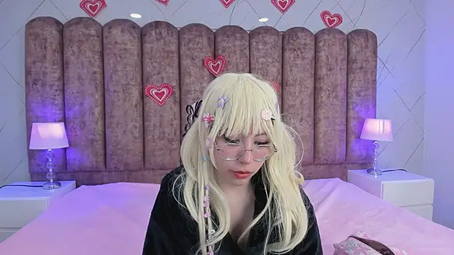 Snapshot of Purplee_Baby chatting on 02.16.25 Purplee Baby online show from 02.16.25