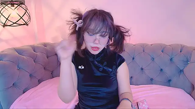 Snapshot of Purplee_Baby chatting on 02.19.25 Purplee Baby online show from 02.19.25