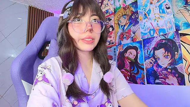 Snapshot of Purplee_Baby chatting on 09.18.25 Purplee Baby online show from 09.18.25