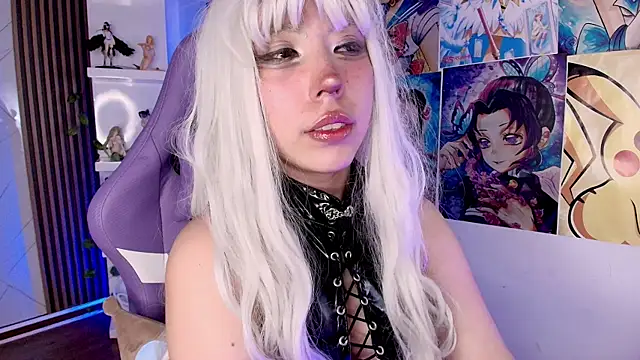 Snapshot of Purplee_Baby chatting on 10.19.25 Purplee Baby online show from 10.19.25