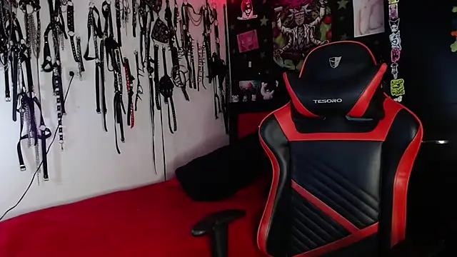 Snapshot of jannaink_ chatting on 12.24.24 jannaink  online show from 12.24.24