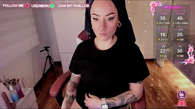 Snapshot of Domina_Deivis chatting on 02.05.25 Domina Deivis online show from 02.05.25