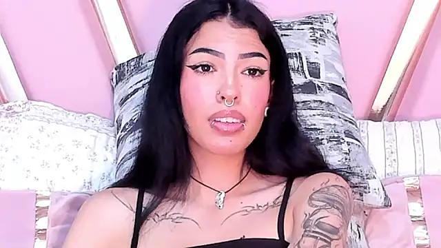 Eva Benely online show from 01.29.25