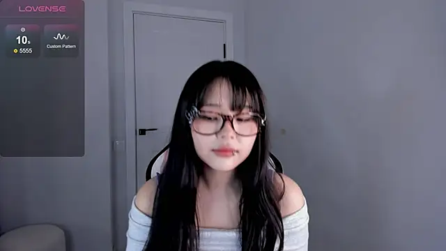 hee young11 online show from 10.01.25