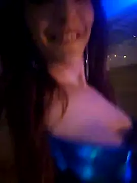 Snapshot of Luna_Kitanna chatting on 01.05.25 Luna Kitanna online show from 01.05.25