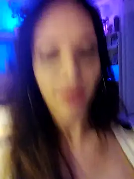 Snapshot of Luna_Kitanna chatting on 03.21.25 Luna Kitanna online show from 03.21.25