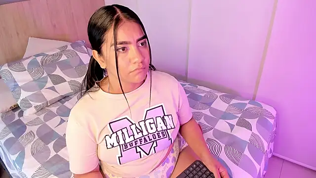 hannnasmith online show from 11.13.25