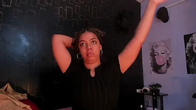 Alika01 online show from 03.01.25