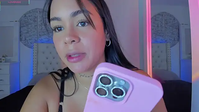 Snapshot of IsabelaVanegas_ chatting on 09.29.25 IsabelaVanegas  online show from 09.29.25