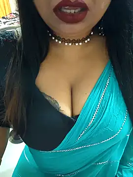 Snapshot of YR-SHIVANI chatting on 01.24.25 YR-SHIVANI online show from 01.24.25