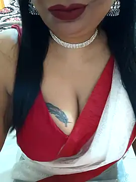 Snapshot of YR-SHIVANI chatting on 01.26.25 YR-SHIVANI online show from 01.26.25