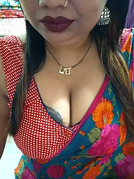 Snapshot of YR-SHIVANI chatting on 01.31.25 YR-SHIVANI online show from 01.31.25