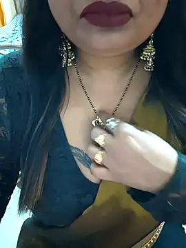 Snapshot of YR-SHIVANI chatting on 02.15.25 YR-SHIVANI online show from 02.15.25