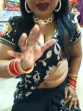 Snapshot of YR-SHIVANI chatting on 02.17.25 YR-SHIVANI online show from 02.17.25