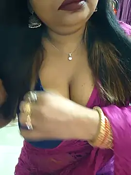 Snapshot of YR-SHIVANI chatting on 03.07.25 YR-SHIVANI online show from 03.07.25