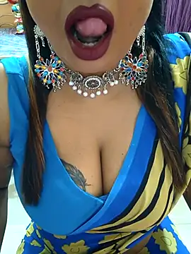 Snapshot of YR-SHIVANI chatting on 03.11.25 YR-SHIVANI online show from 03.11.25