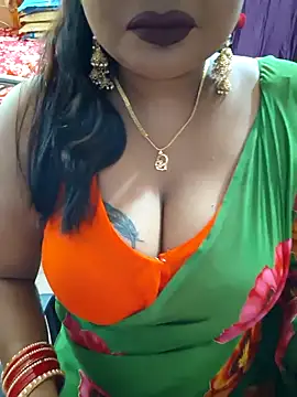 Snapshot of YR-SHIVANI chatting on 09.24.25 YR-SHIVANI online show from 09.24.25