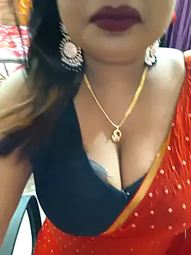 Snapshot of YR-SHIVANI chatting on 10.07.25 YR-SHIVANI online show from 10.07.25