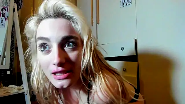 Monicbabe online show from 09.09.25