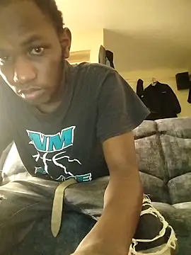 Snapshot of Sexy-prince chatting on 10.19.25 Sexy-prince online show from 10.19.25