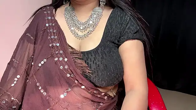 Snapshot of tigress_kashish chatting on 09.27.25 tigress kashish online show from 09.27.25