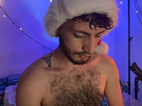 Snapshot of axel_giracr chatting on 12.22.24 axel giracr online show from 12.22.24