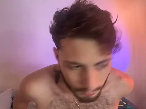 Snapshot of axel_giracr chatting on 12.23.24 axel giracr online show from 12.23.24