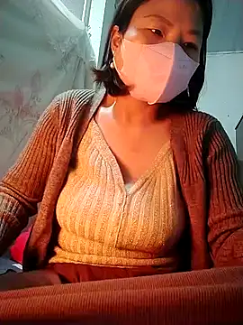 Anna Toy19 online show from 02.10.25