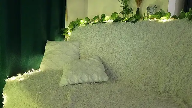 kristina amurova online show from 10.25.25