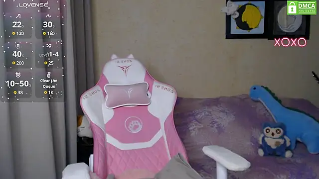 Snapshot of LeahGottty chatting on 02.02.25 LeahGottty online show from 02.02.25