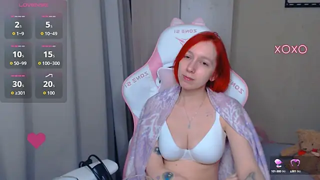 Snapshot of LeahGottty chatting on 10.09.25 LeahGottty online show from 10.09.25