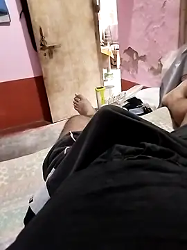 Snapshot of findmemylove chatting on 12.01.25 findmemylove online show from 12.01.25