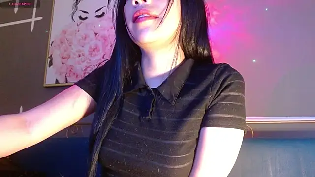 Snapshot of Ey_im_simone chatting on 09.24.25 Ey im simone online show from 09.24.25