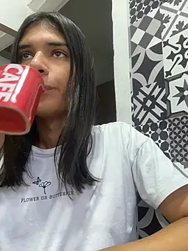 Snapshot of mariy_ chatting on 01.21.25 mariy  online show from 01.21.25