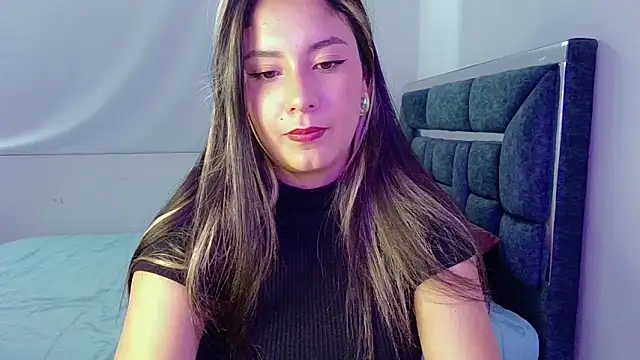 Lia 14  online show from 10.23.25