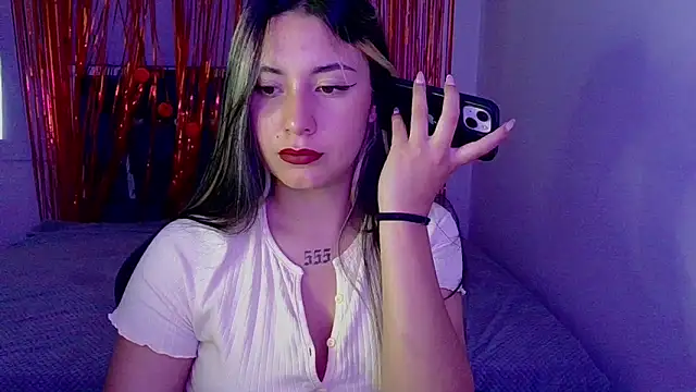 Lia 14  online show from 11.25.25