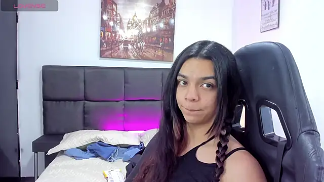 Snapshot of Megan_Miles02 chatting on 01.23.25 Megan Miles02 online show from 01.23.25