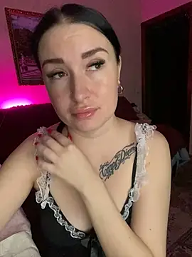 Snapshot of Roxana_Bell chatting on 03.12.25 Roxana Bell online show from 03.12.25
