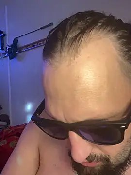 BobbyQ29 online show from 11.24.25