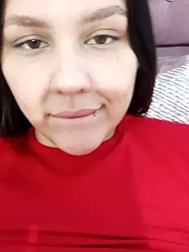 Snapshot of Ariakris chatting on 11.20.25 Ariakris online show from 11.20.25