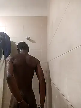 Snapshot of alexxssy chatting on 11.17.25 alexxssy online show from 11.17.25