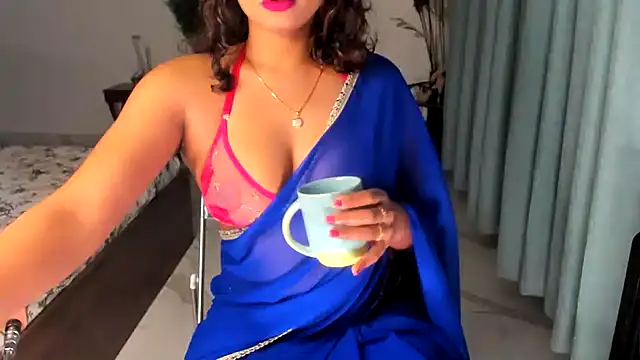 Snapshot of Bad_Girl_Kayra69 chatting on 02.04.25 Bad Girl Kayra69 online show from 02.04.25