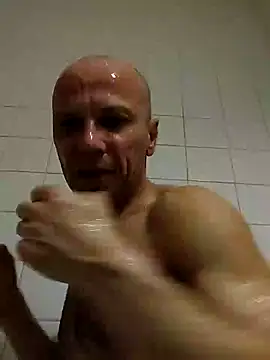 Snapshot of wedge75 chatting on 12.27.24 wedge75 online show from 12.27.24