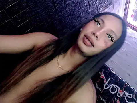 whiteladyboy online show from 10.30.25