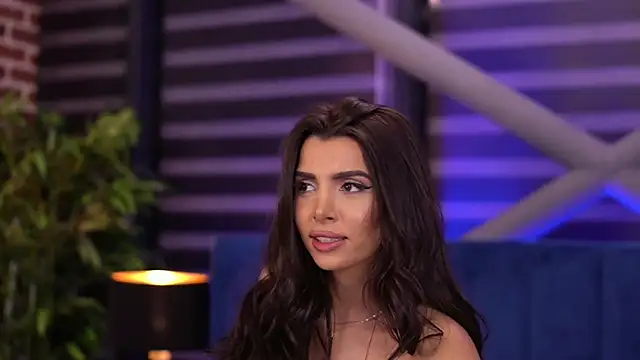 Snapshot of NicoleCellini chatting on 01.16.25 NicoleCellini online show from 01.16.25